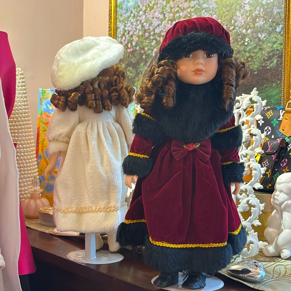Alessandra 2000 Porcelain Doll – Holiday Velvet - Limited Edition